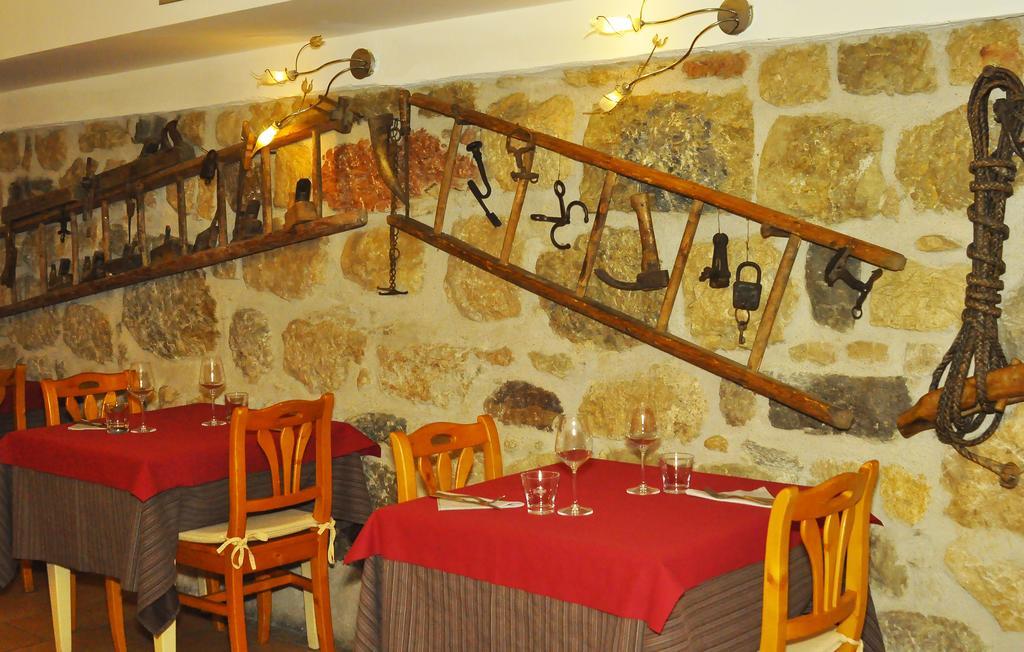 Hotel Santa Barbara Ronzo-Chienis Екстериор снимка